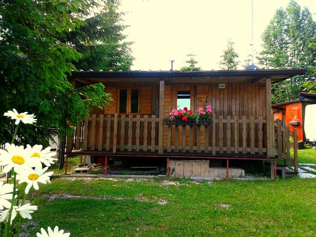 Hôtel Campeggio Branchetto à Bosco Chiesanuova Extérieur photo