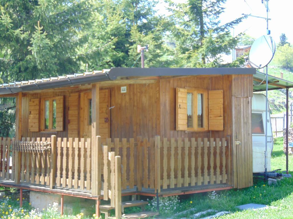 Hôtel Campeggio Branchetto à Bosco Chiesanuova Extérieur photo