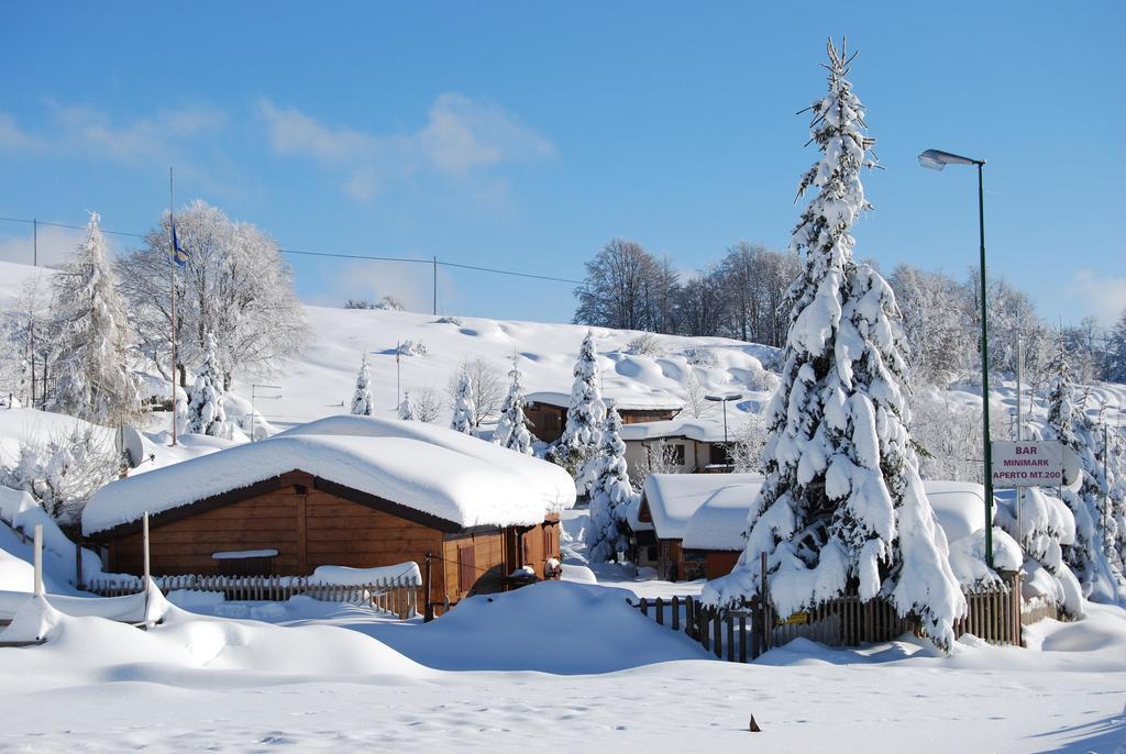 Hôtel Campeggio Branchetto à Bosco Chiesanuova Extérieur photo