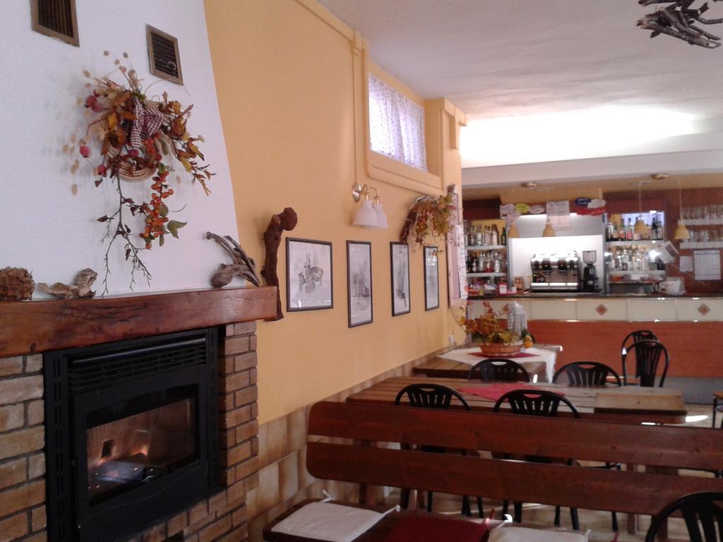 Hôtel Campeggio Branchetto à Bosco Chiesanuova Extérieur photo